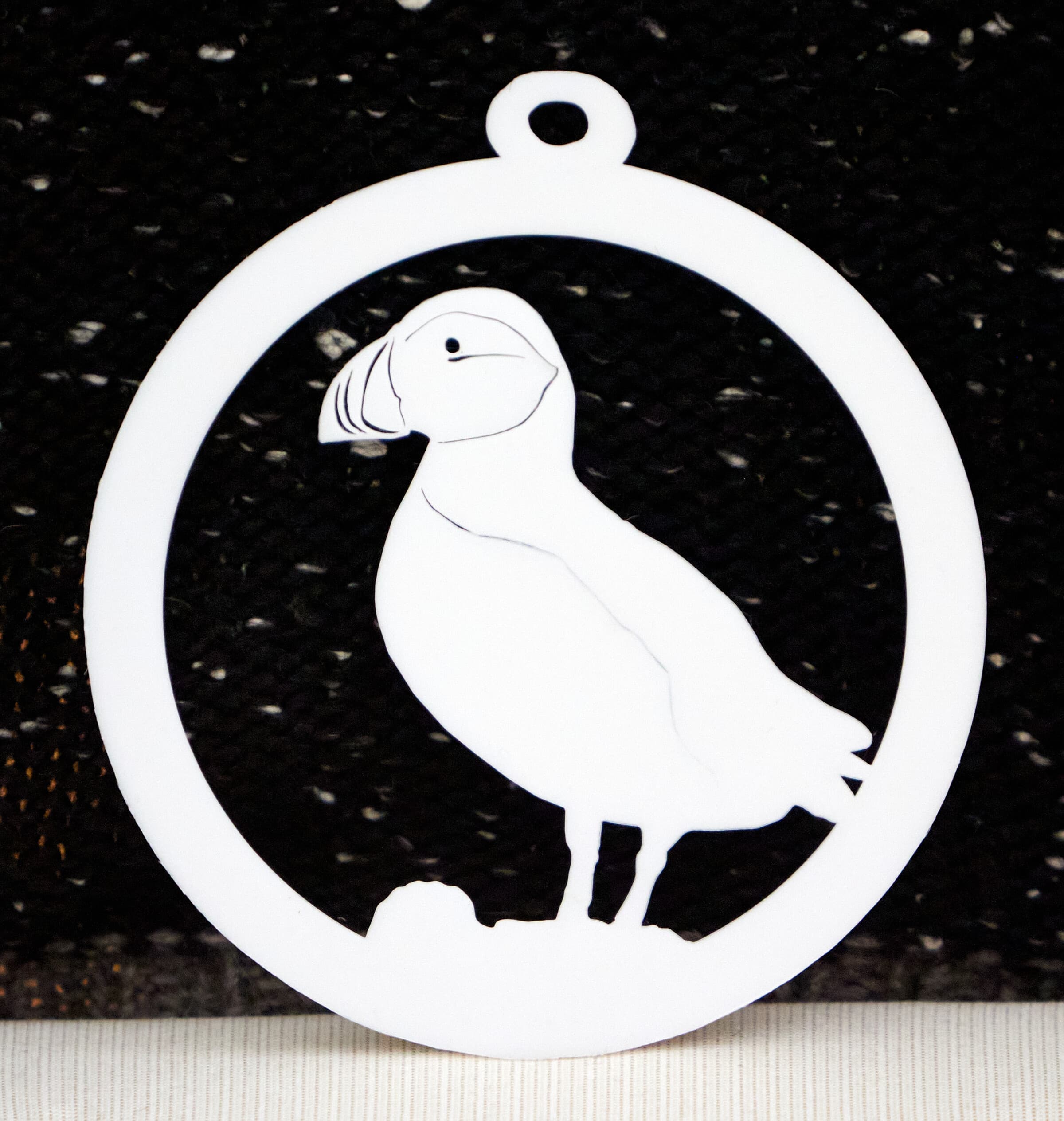 Lundi bird window art